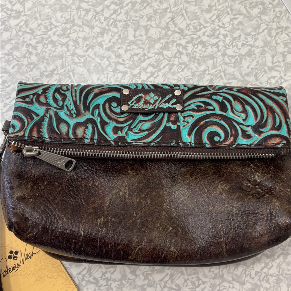 Patricia Nash Dark Brown and Turquoise Wristlet NWT tooled turquoise collection - Picture 2 of 9